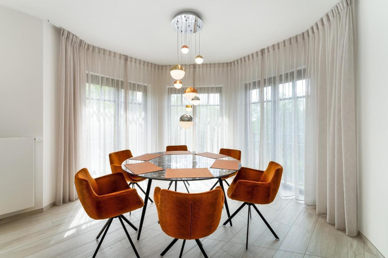 Zonnig Luxueuze La Coronne Apartment